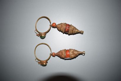 Paire de boucles d'oreille, Tibet, fin du...