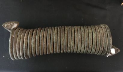 Monnaie Igbo
Nigeria
L. 39 cm AES Métal
Monnaie...