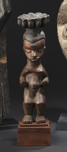 Statue Ibibio
Nigeria
H. 26 cm AES Bois,...