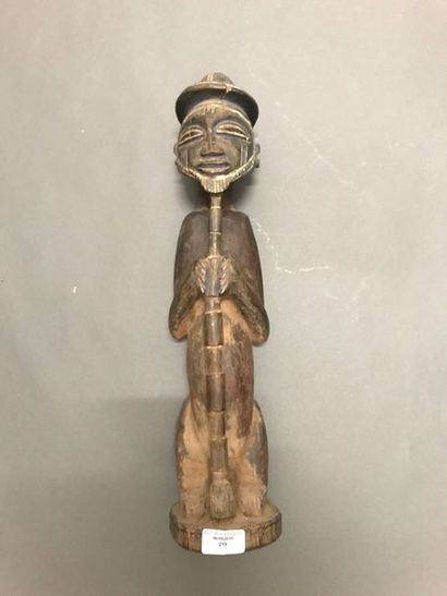 Statue de style Yoruba
Nigeria
H. 45 cm AES...