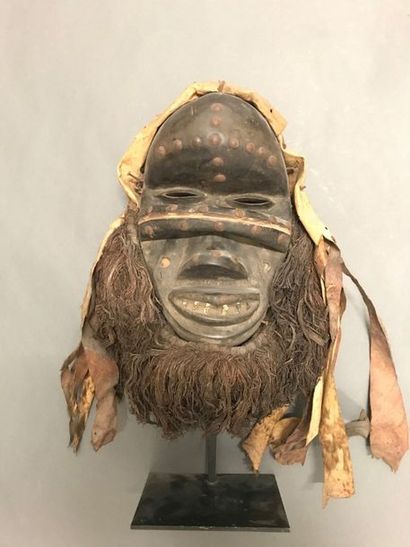 Masque Bété
Côte d'Ivoire
H. 29 cm AES Bois,...
