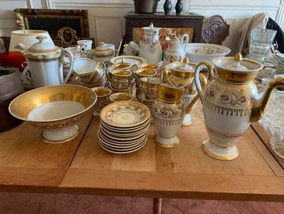 Tea-coffee service in porcelain of Paris,...