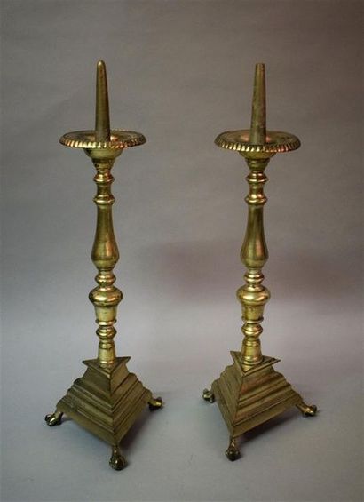 Two spikes H. 55,5 cm