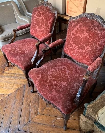 Two armchairs with flat backs forming a pair,...