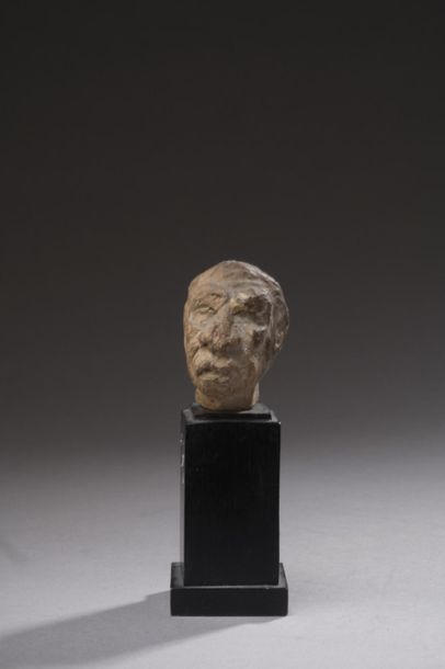 Head of a grotesque mustache.
Ochre terracotta,...