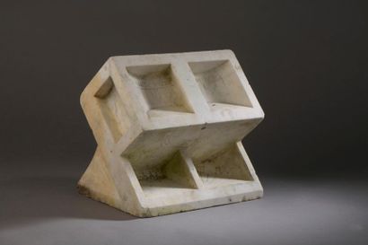 Polyhedral garden sundial in white marble.
Equatorial...
