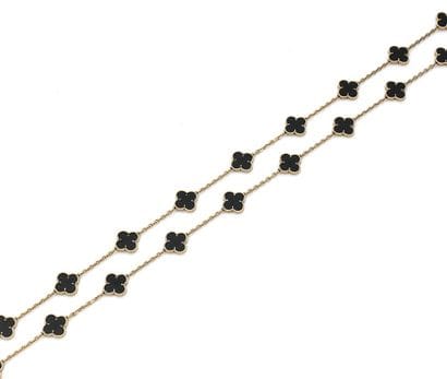VAN CLEEF AND ARPELS, Alhambra

Collier en...