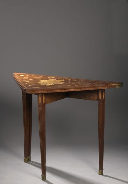Table à jeux à plateau triangulaire dépliant...