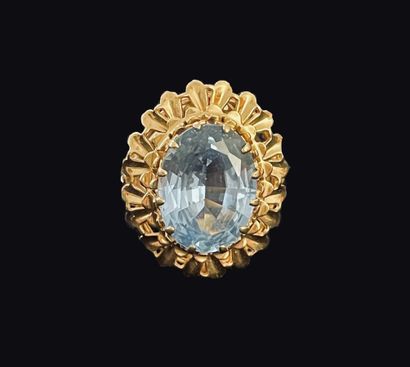 Bague en or jaune 750 millièmes sertie d'une...