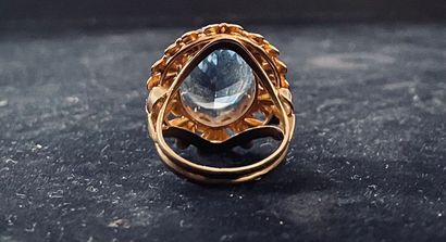 Bague en or jaune 750 millièmes sertie d'une...