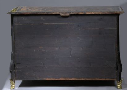 Rare commode 