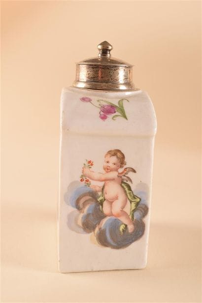 MEISSEN

Boite à thé rectanglaire en porcelaine...