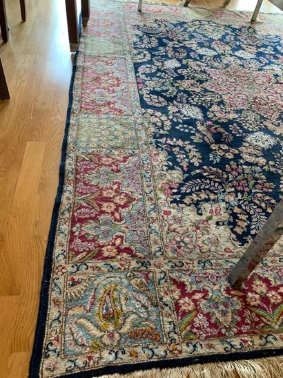Tapis en laine à décor dit 
