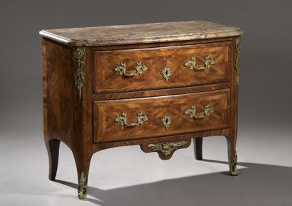 Petite commode marquetée de bois de violette...
