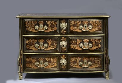 Rare commode 