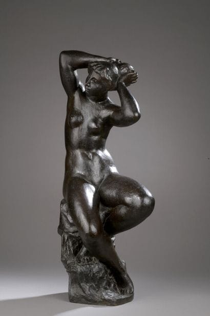 Richard GUINO (1890 -1973)

Femme tenant...