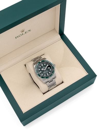 *ROLEX 

Submariner dit « Hulk », réf. 16610,...