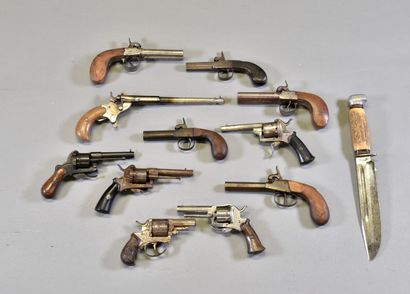 FRANCE

Strong batch of pistols, revolvers...