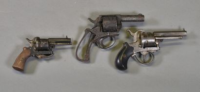 FRANCE

Set of three pinfire revolvers

Steel...