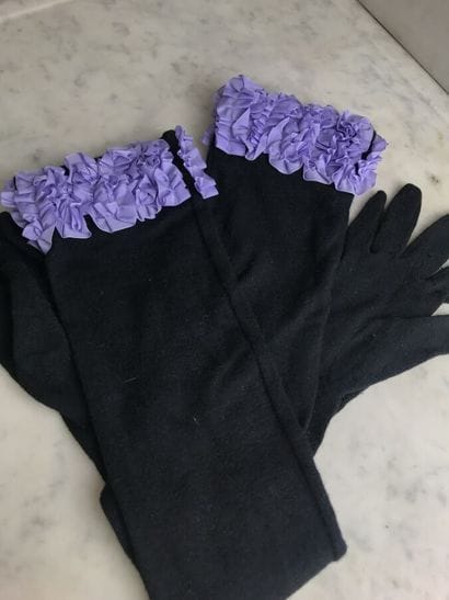 CHANTAL THOMASS

Paire de gants longs en...