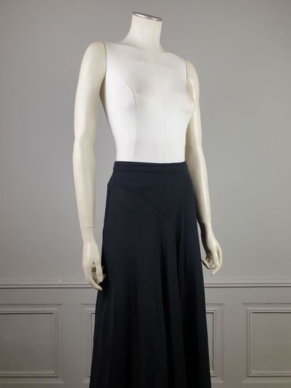 THIERRY MUGLER

Lot comprenant deux jupes...