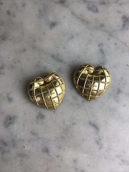 ROCHAS

Lot comprenant deux broches identiques,...