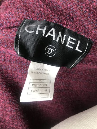 CHANEL Automne 1998

Cardigan en laine mélangée...