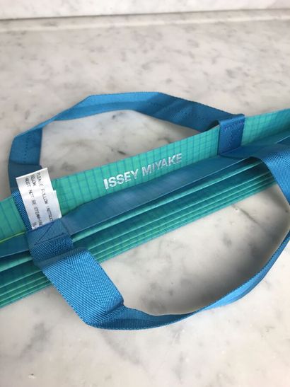 ISSEY MIYAKE numéro 