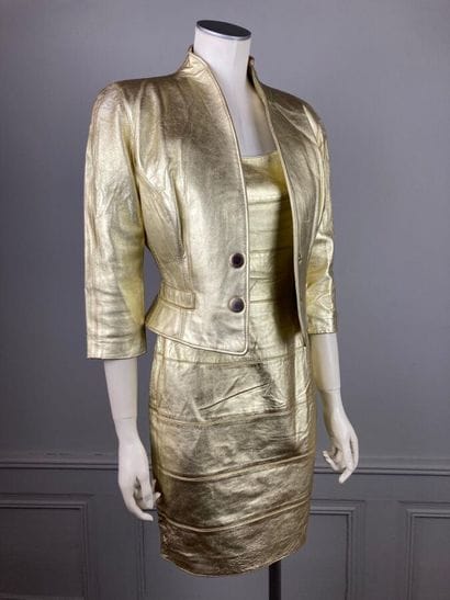 JUNKO SHIMADA

Ensemble en cuir métallisé...
