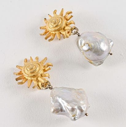 GRAZIANO

Paire de clips d'oreille soleil...