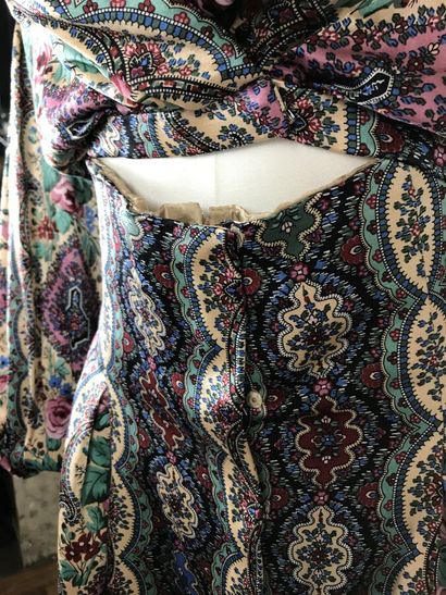 CHRISTIAN LACROIX 

Luxe Paris bolduc portant...