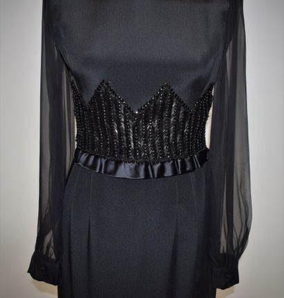 ANDRE LAUG

Robe du soir en jersey noir à...