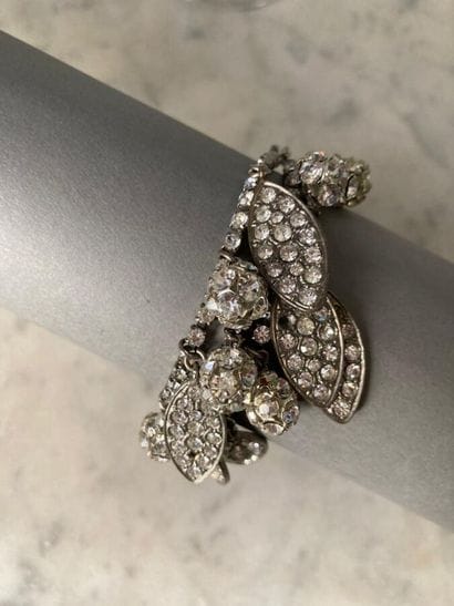 CHANEL, circa 1982 par Guibourgé

Non signé

Bracelet...