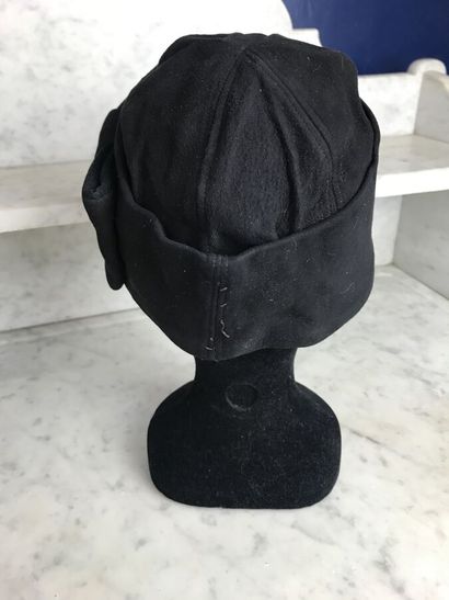 JEAN-CHARLES BROSSEAU

Black suede hat with...