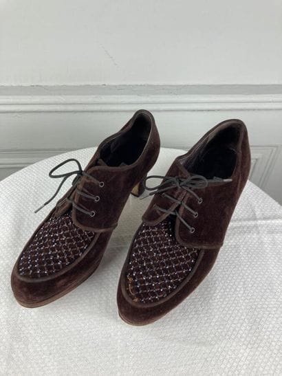 PHILIPPE MODEL

Paire de richelieu en velours...