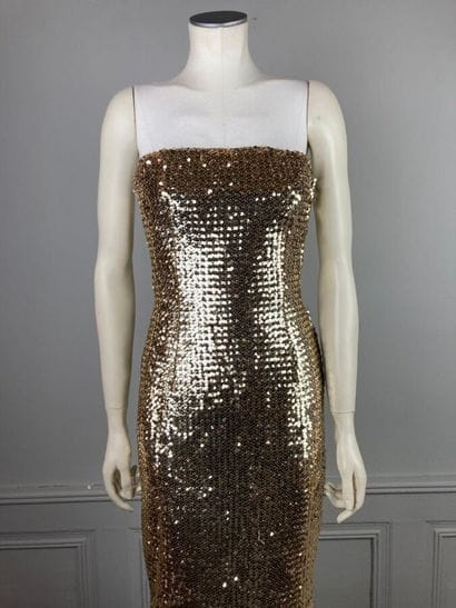 VICKY TIEL

Circa 1978

Robe courte bustier...