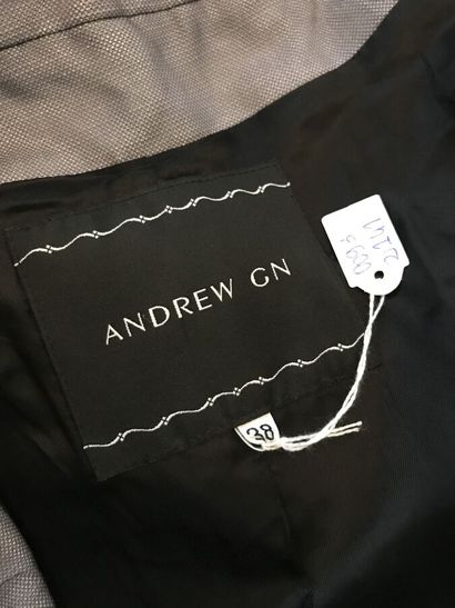 ANDREW GN

Veste du soir 7/8ème en toile...