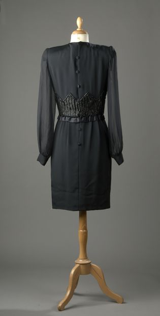 ANDRE LAUG

Robe du soir en jersey noir à...
