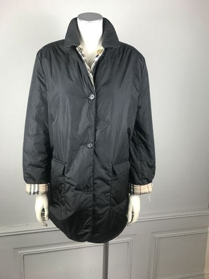 BURBERRY

Veste parka réversible en nylon...