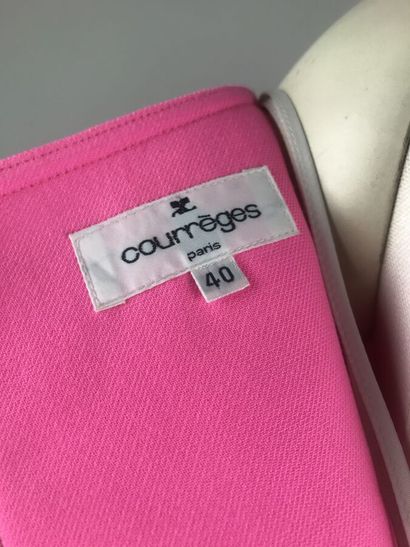 COURREGES 1995

Robe courte en gabardine...