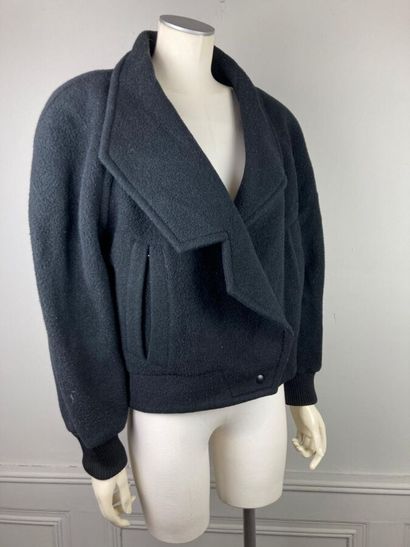 CLAUDE MONTANA

Veste blouson en lainage...