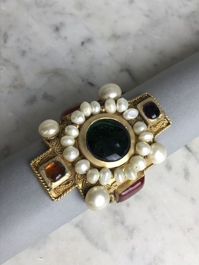 CHANEL par GRIPOIX, prototype non signé

Important...
