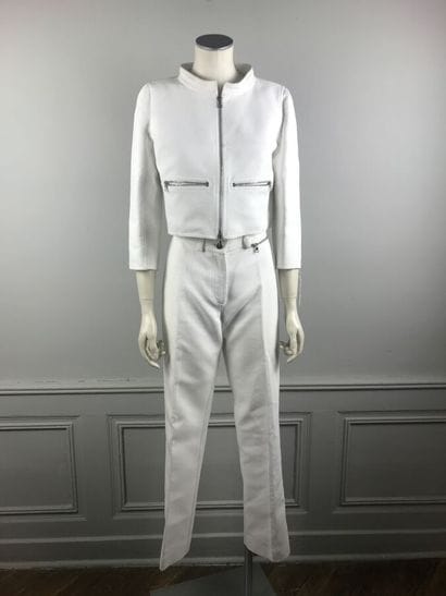 COURREGES

Ensemble en coton blanc surpiqué...