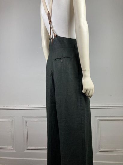 BARBARA BUI

Circa 1990

Pantalon à pinces...