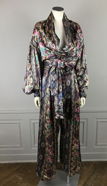 CHRISTIAN LACROIX 

Luxe Paris bolduc portant...