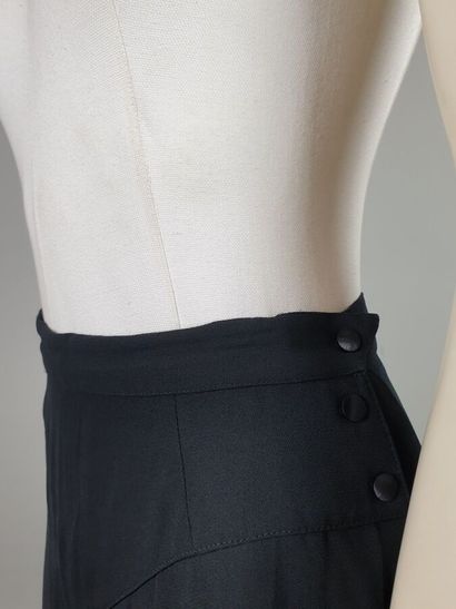 THIERRY MUGLER

Lot comprenant deux jupes...