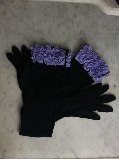 CHANTAL THOMASS

Paire de gants longs en...