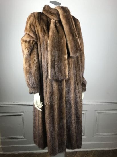 NORBERT ALEXANDRE

Long manteau en vison...