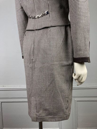 THIERRY MUGLER

Circa 1985

Tailleur pied...