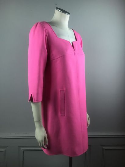 COURREGES 1995

Robe courte en gabardine...